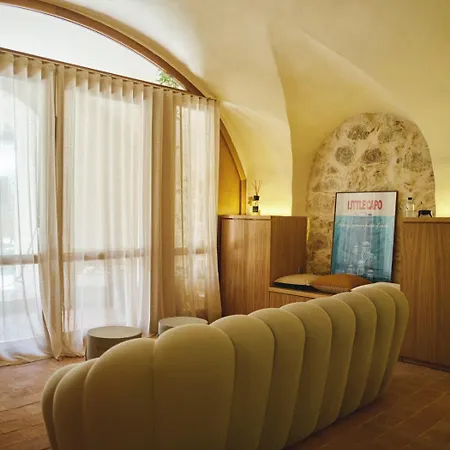 Appartement Hypercentre, Superbe Dans Ancienne écurie Du Xviiie Siècle