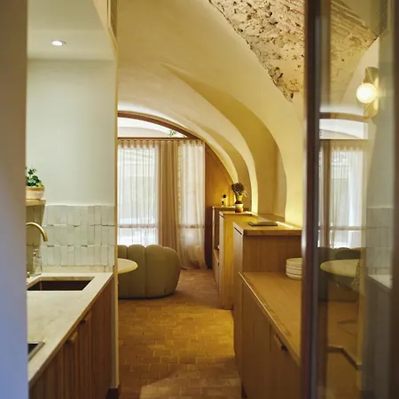 Hypercentre, Superbe Dans Ancienne écurie Du Xviiie Siècle Appartement Ajaccio (Corsica)