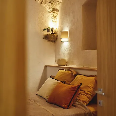 Hypercentre, Superbe Dans Ancienne écurie Du Xviiie Siècle Appartement Ajaccio (Corsica)