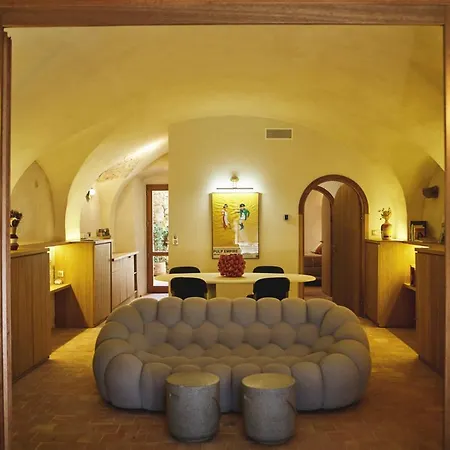 Appartement Hypercentre, Superbe Dans Ancienne écurie Du Xviiie Siècle