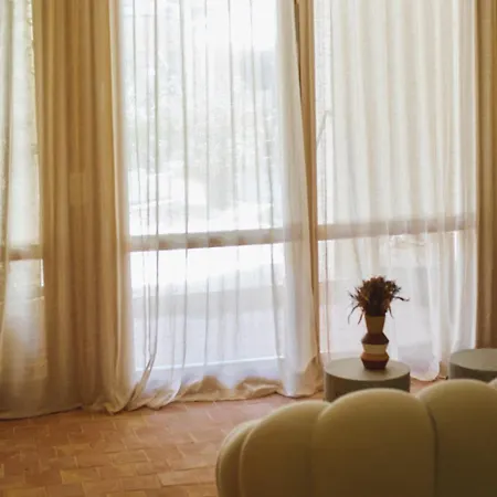 Hypercentre, Superbe Dans Ancienne écurie Du Xviiie Siècle Ajaccio (Corsica)